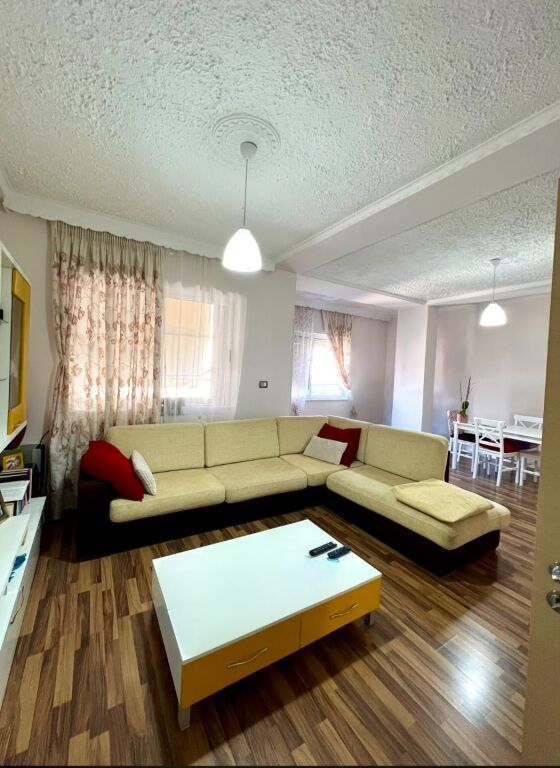🏡 **JEPET ME QIRA | APARTAMENT 2+1 – SHKOLLA E BALETIT 📍**