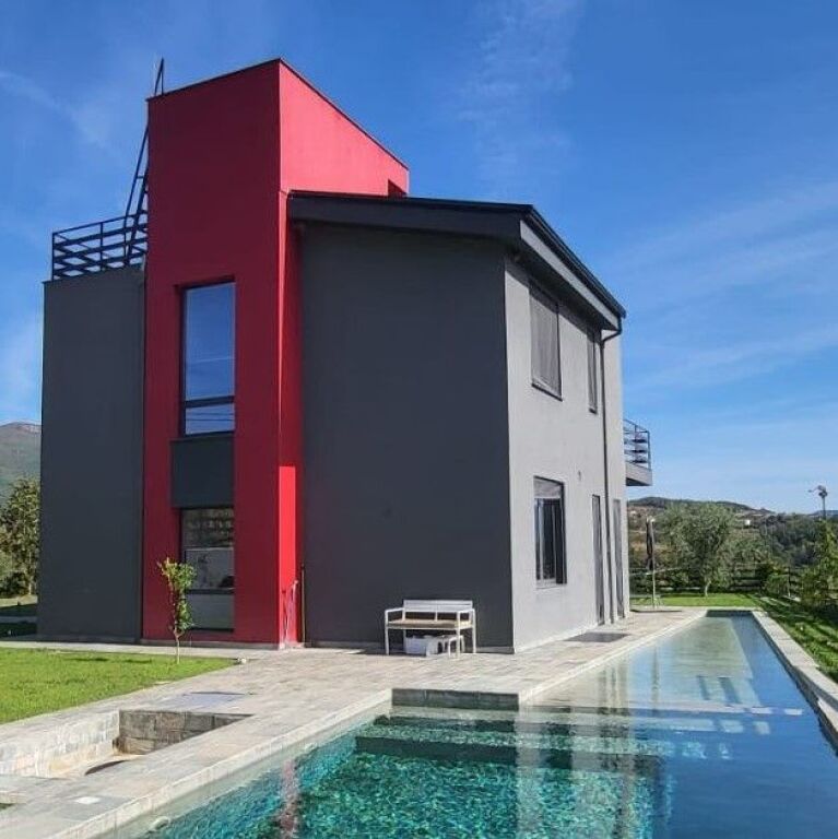 🏡 JEPET ME QIRA VILË LUKSOZE ME PISHINË | DAIAS, TEG