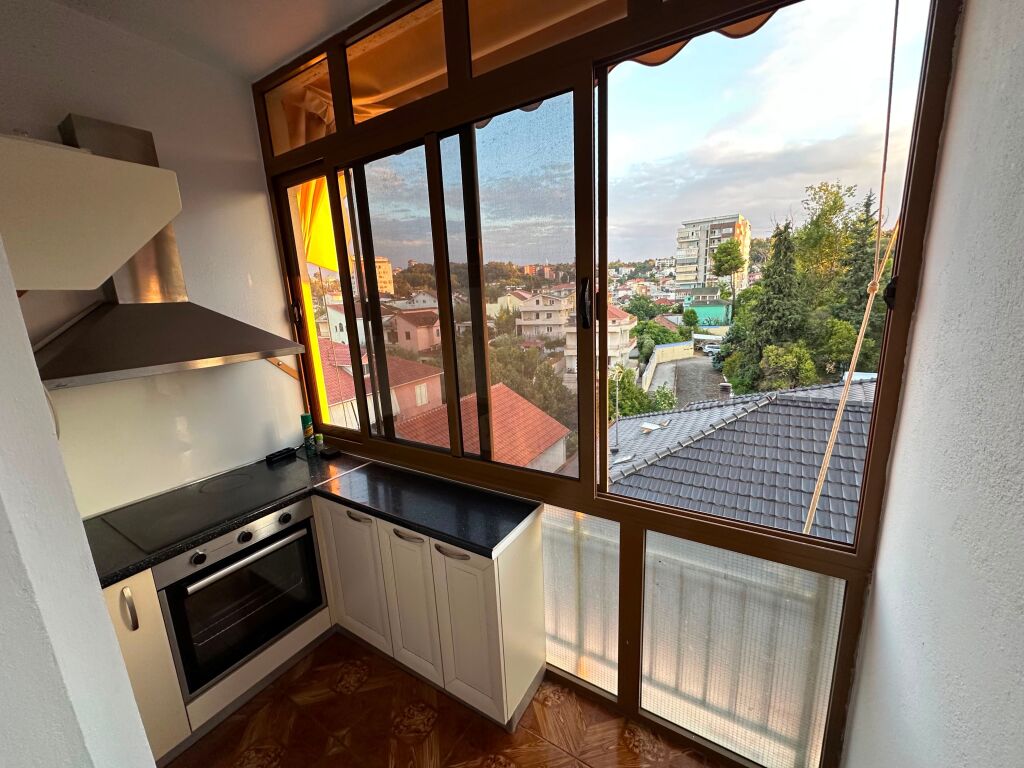 Qera, Apartament 2+1, Fakultetit Ekonomik