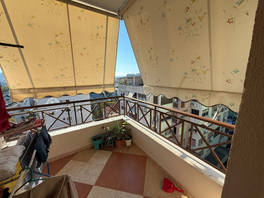 🏡 Apartament me qera 3+1 📍Blloku