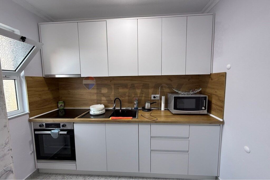 Jepet me qira apartament 3+1 në Bulevardin Zogu I!