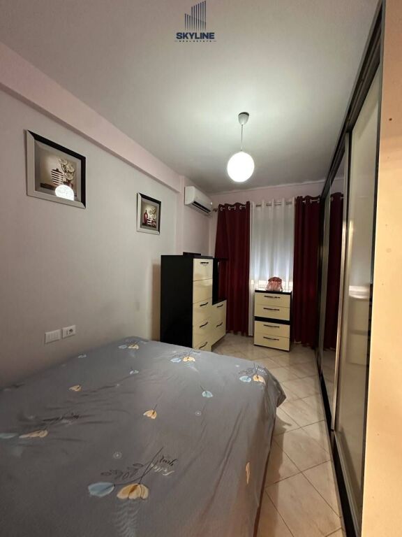 Shitet Apartament 2+1 në Yzberisht