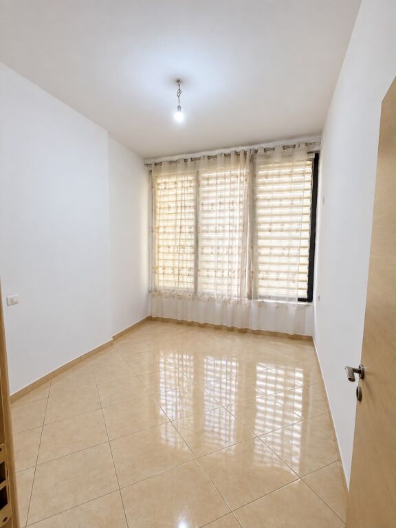 Office for rent in Yzberisht