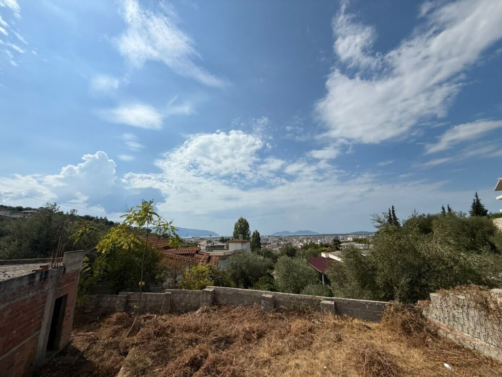 Private house for sale in Vlora