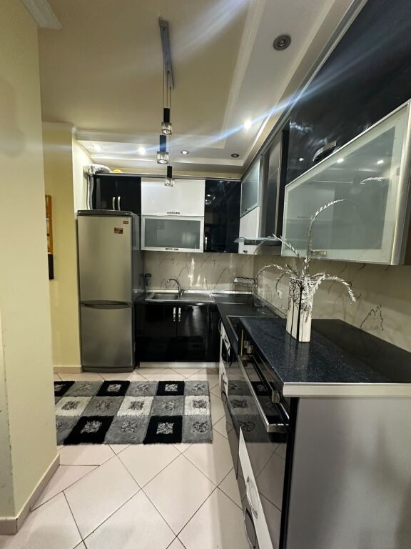 APARTAMENT 3+1 ME QIRA