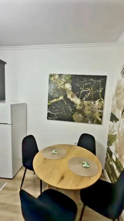 📣 QERA Apartament 1+1 (Duplex) 📍 Rruga e “Barrikadave” ✨