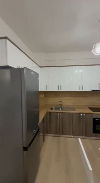 JEPET ME QIRA | APARTAMENT 1+1 + PARKIM – GREEN CITY 📍
