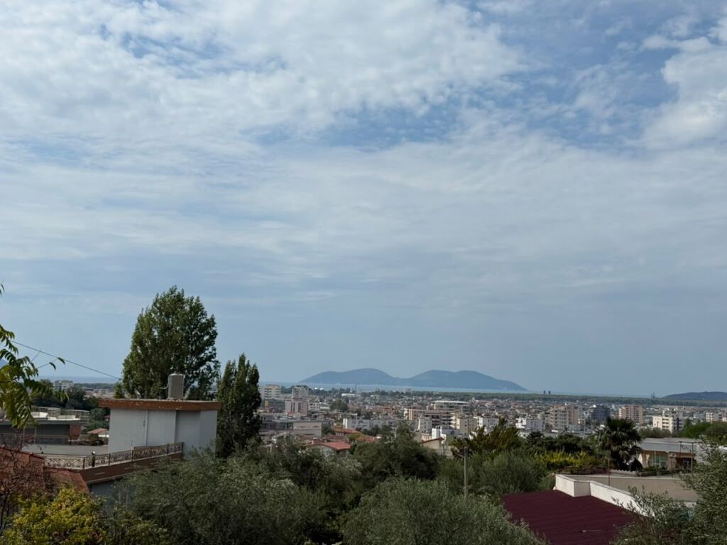 Private house for sale in Vlora
