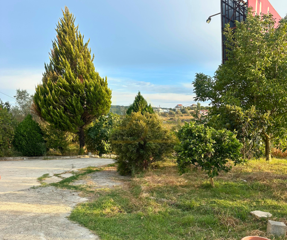 VENDITA DI EDIFICIO E TERRENO – KASHAR, TIRANA