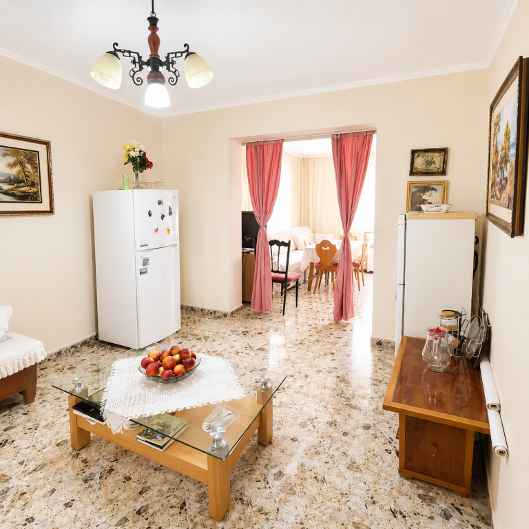 💫Shitet  Apartament 2+1+2 ballkone në zemër të Kavajë