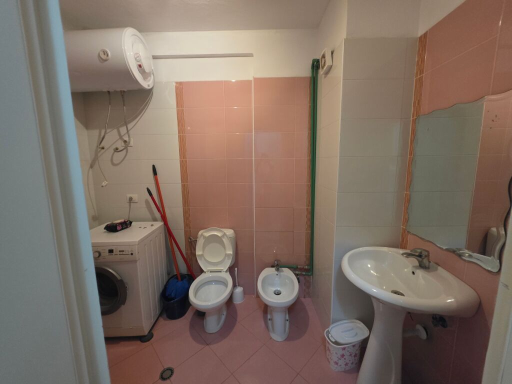 📣 QERA 🏡 Apartament 2+1  📍Pranë Grand Gallery, Yzberisht