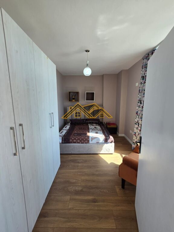 SHITET APARTAMENT TEK SHKEMBI KAVAJES DURRES!