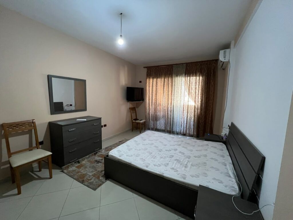 Shitet, Apartament 1+1 , Unaza e Re, Tirane . Empire74276