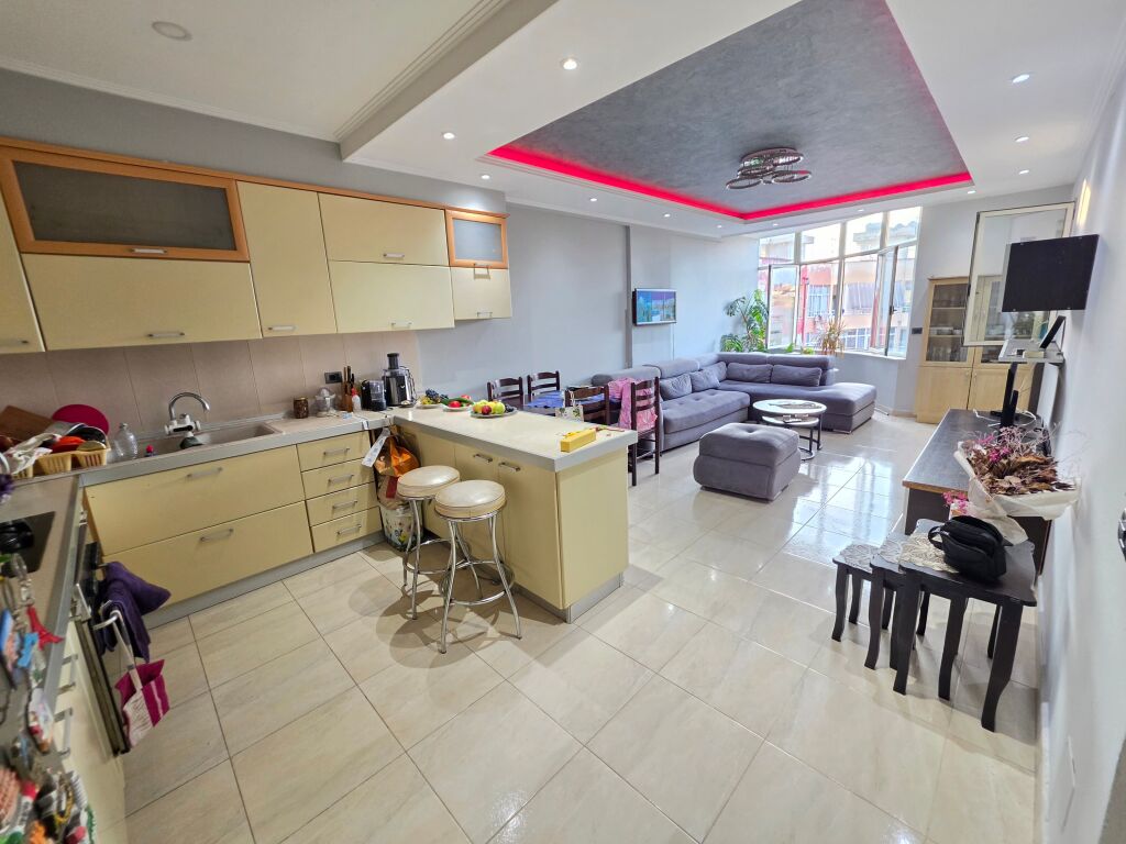 🏡 Apartament 2+1 me qera  📍 Astir, pranë Bohemit
