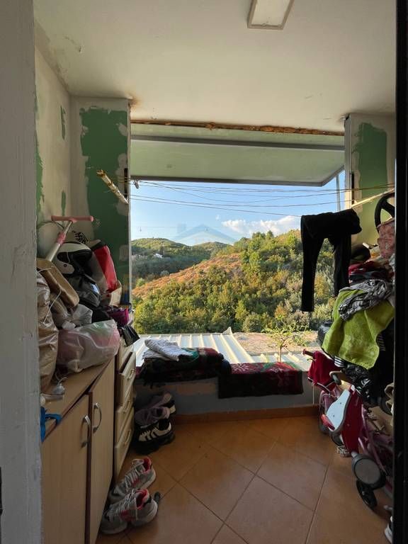 Shitet Apartament 1+1, Rruga e Thesarit, Fresk