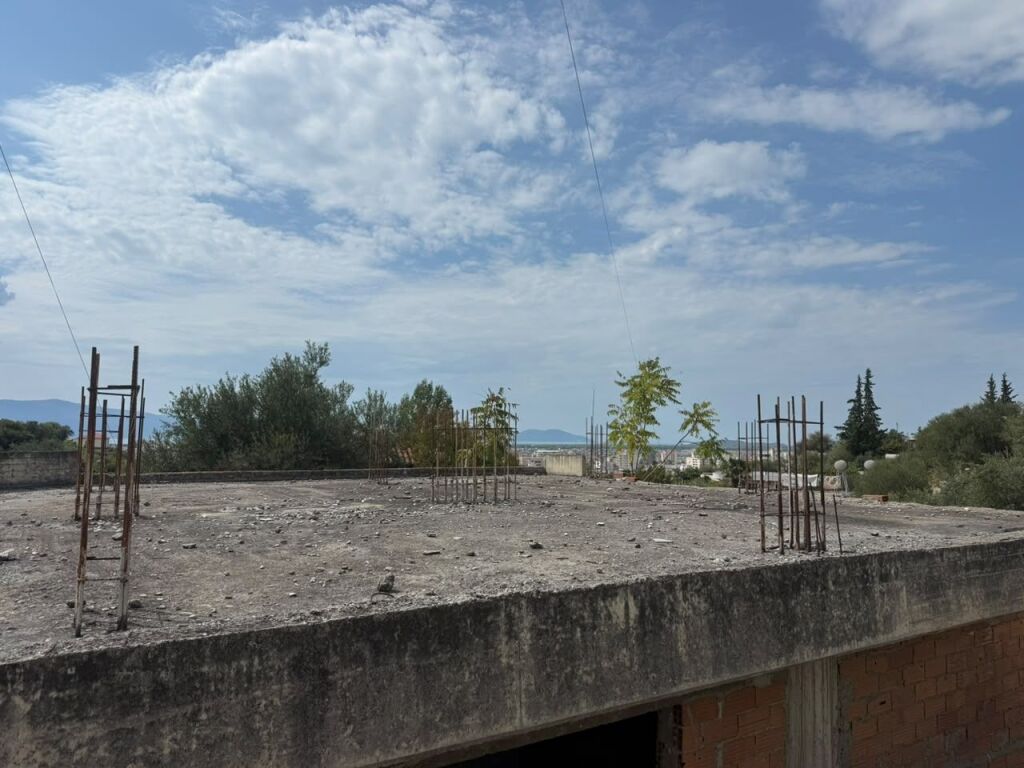 Private house for sale in Vlora
