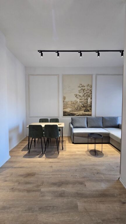 LAPRAKE APARTAMENT 1+1 PER QERA!