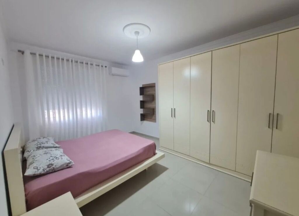Apartament me qera 2+1+2 Kopshti Botanik