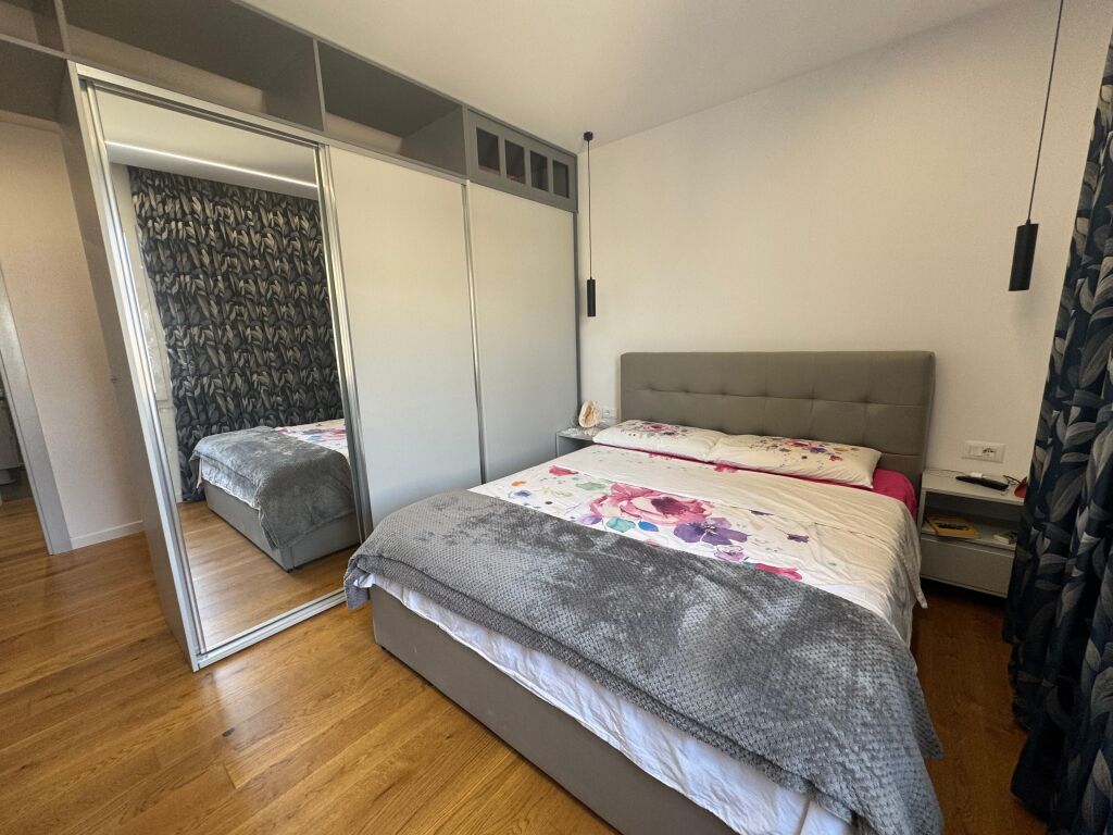 Shitet Apartament 2+1 Plazh Durres Pamje Deti