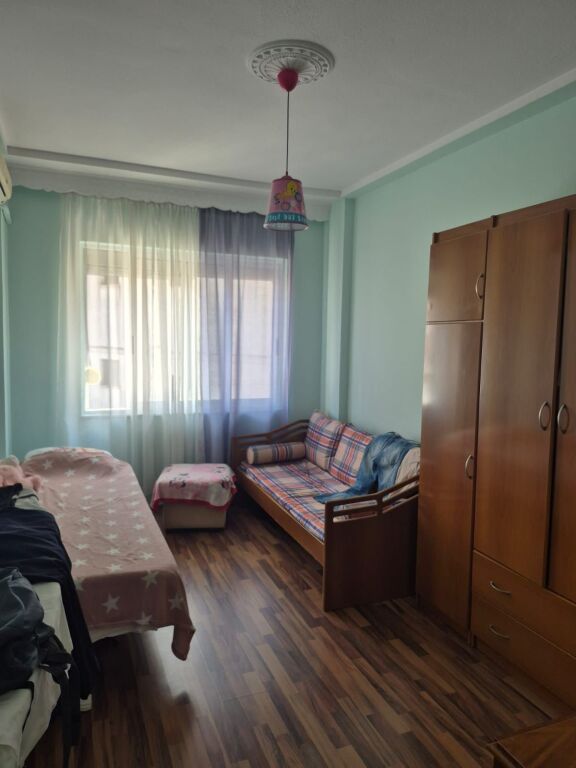 2+1, 3° piano esistente, via Elbasan, 700 mila lek
