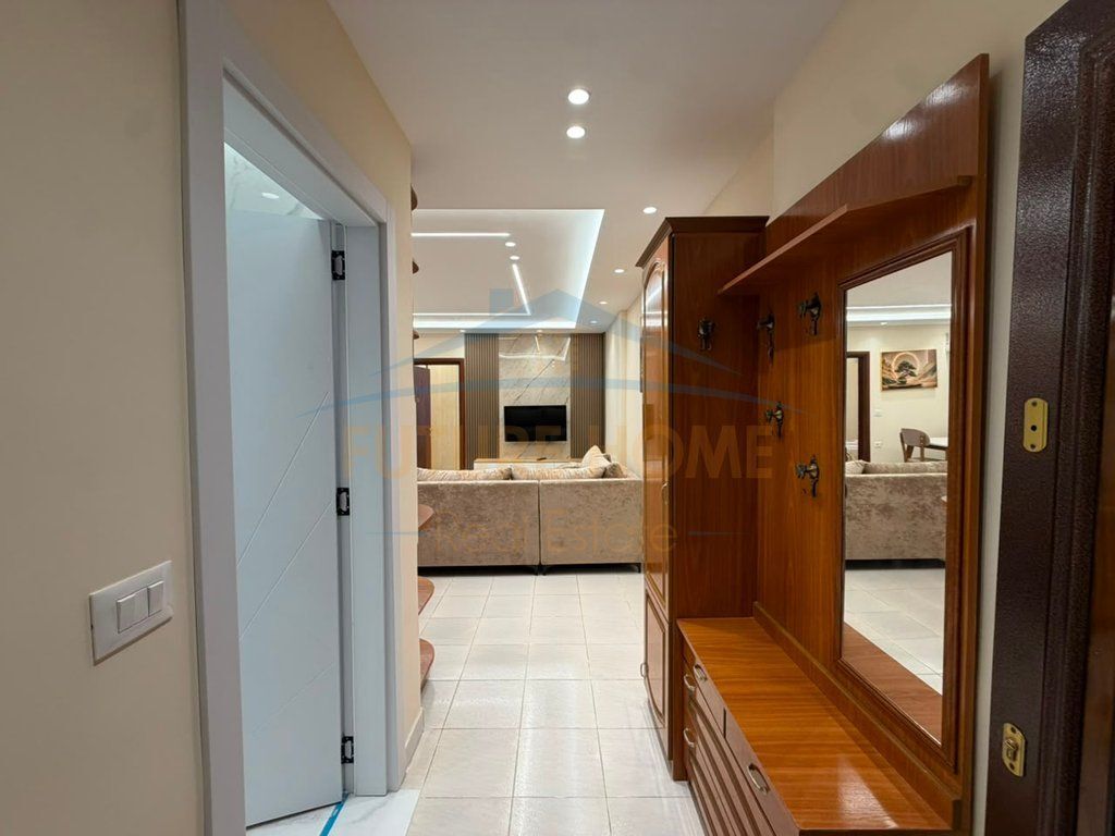Rent, Apartment 2+1, Laprakë