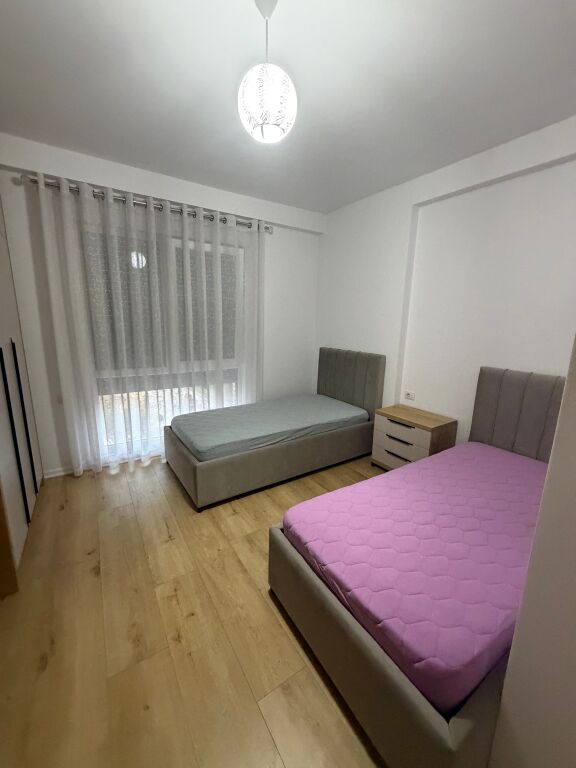 Apartament per qira 2+1 tek Astiri prane Viles L, Cmimi 60,000 Leke