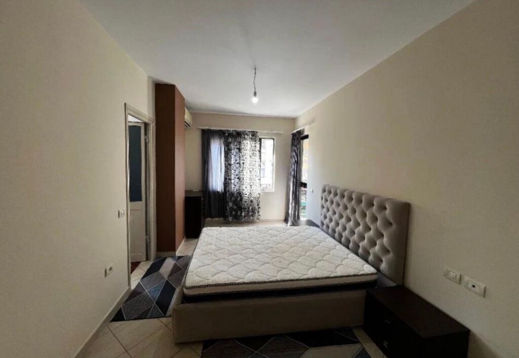 Jepet me qira apartament 2+1 në Astir pranë Well!