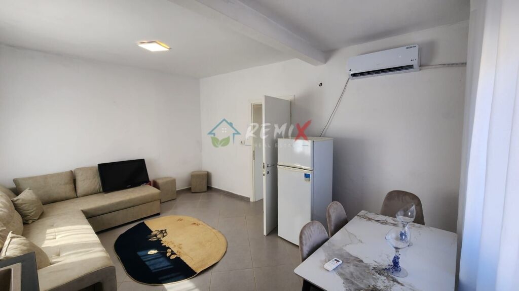 🏡 CASA PRIVATA 2+1 IN AFFITTO – DIETRO IL MUSEO DEI MARTIRI, DURRËS!