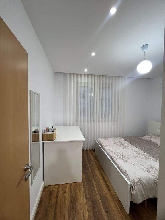 Affitto | Apartament 2 + 1 | Liqeni i Thatë | 850 €/mese