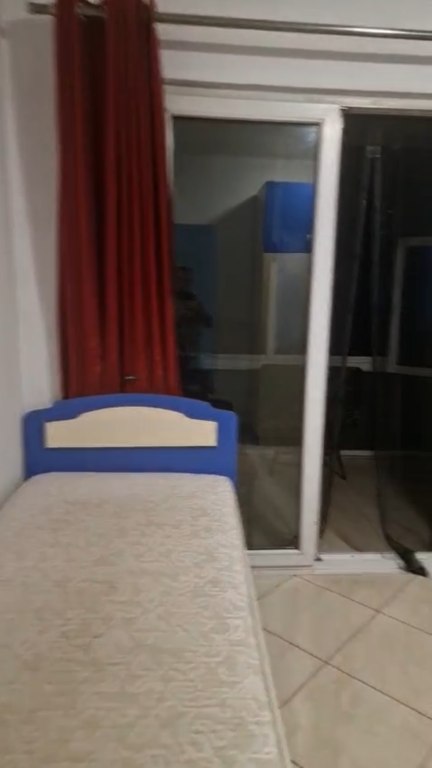 Jepet me qera apartamenti home studio  