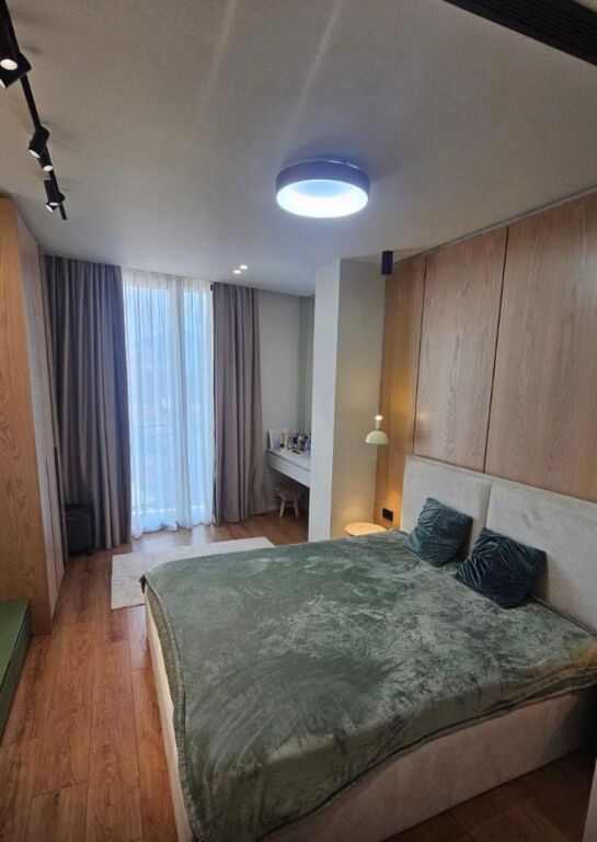 Jepet me qira apartament 1+1 te Mine Peza te Golden Tower!