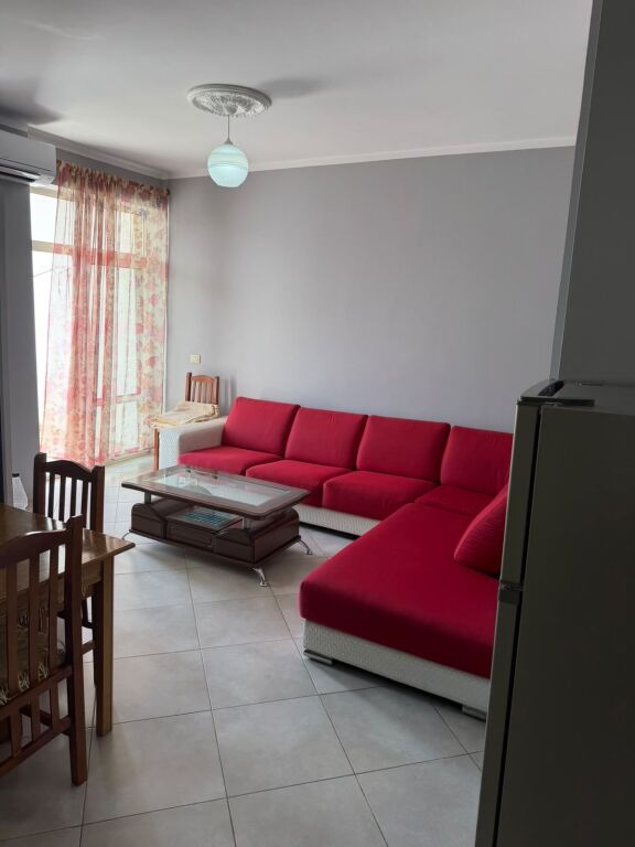 Affittasi 1+1 a Elbasan in via Rinia