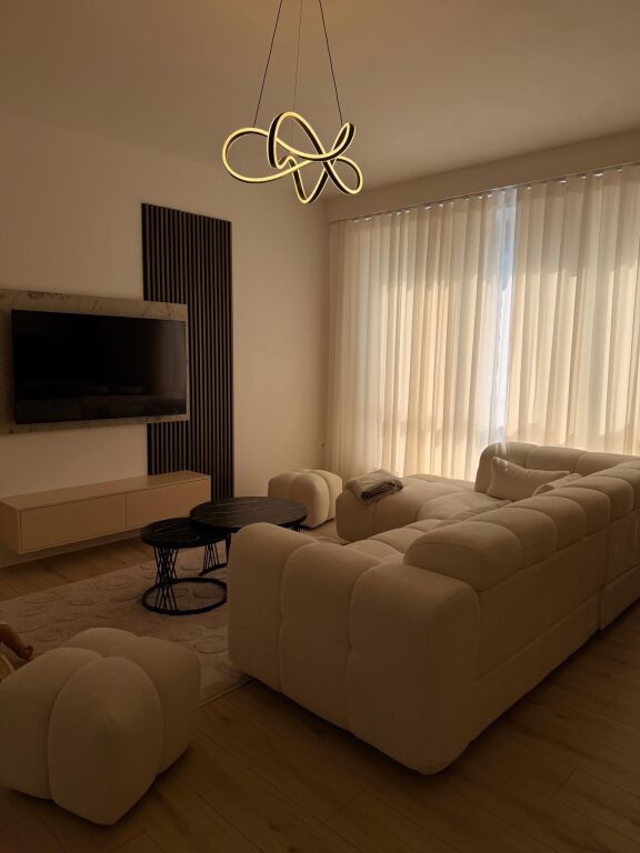 Rent | Apartament 1 + 1 | Rruga Jordan Misja | 700 €/month