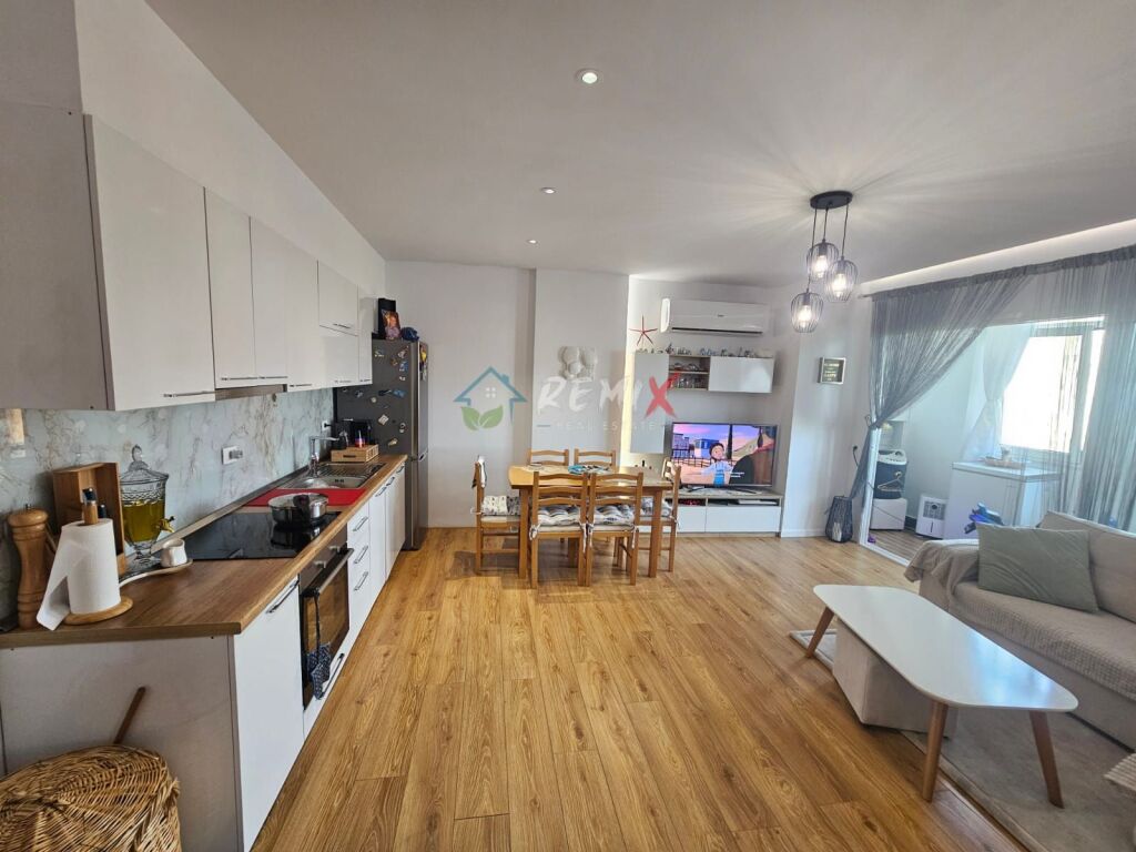 🏡 Jepet me qera apartament 1+1 totalisht i mobiluar ne Plepa Durrës