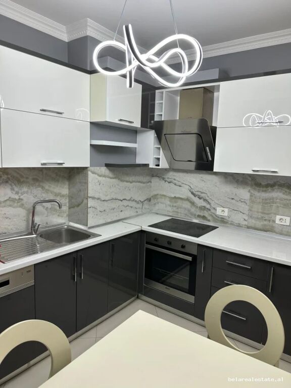 Appartamento In Affitto 3+1+3 Presso Residenza Kodra e Diellit (ID B230225) Tirana