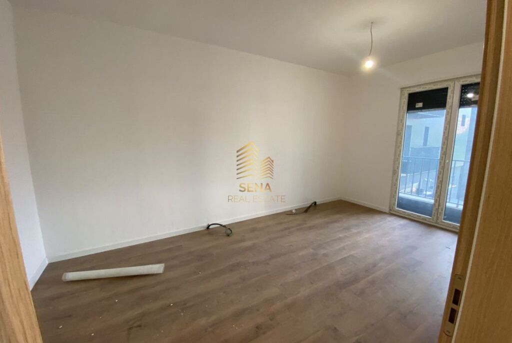 Affitto, Locale commerciale, 5 Maji – Complesso ”Tirana Uptown”, 42.000 Lek/mese