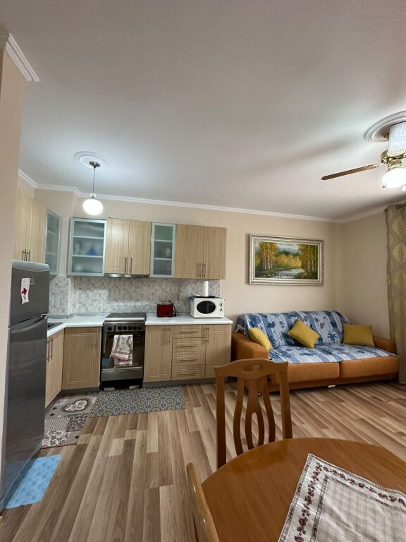 Vendo appartamento 1+1 vicino all'ufficio postale spiaggia Durres