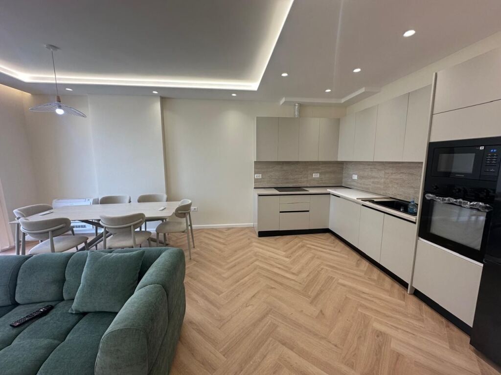 🏢Rruga e Dibres,Kompleksi Arlis ,jepet me qera apartament 2+1+2,i mobiluar. 70,000leke