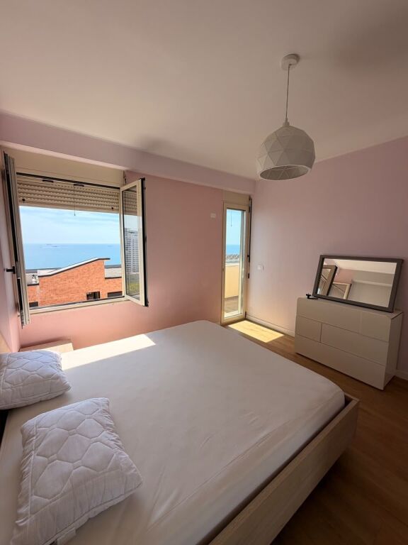 AFFITTASI APPARTAMENTO 2+1+3 BALCONI VILA E ZOGUT, DURRES