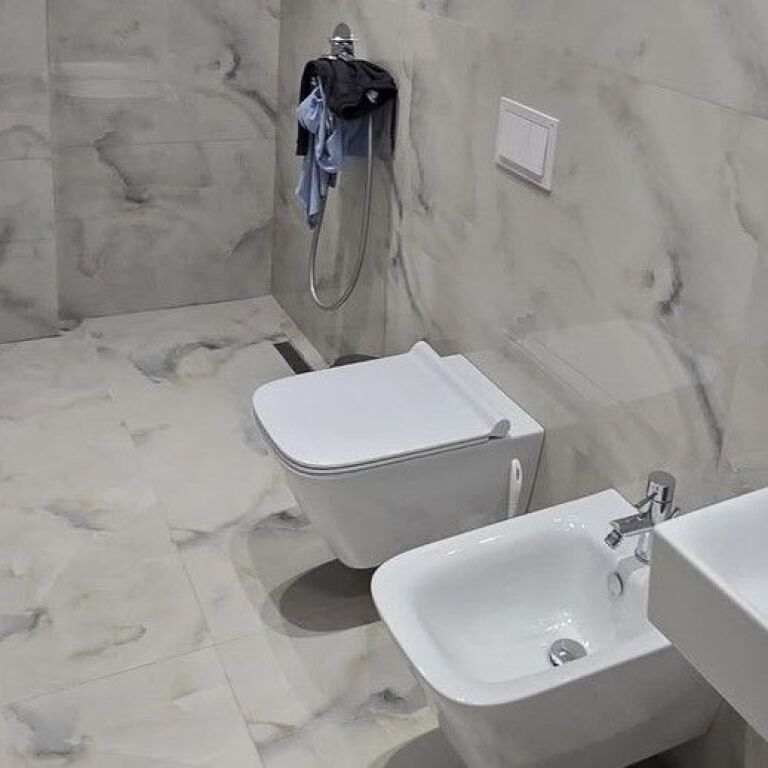 🏢 JEPET ME QIRA AMBIENT ZYRE – QENDËR