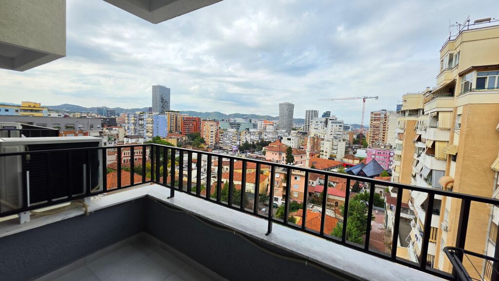 APARTAMENT 2+1 90,000 LEKE PAZARI I RI