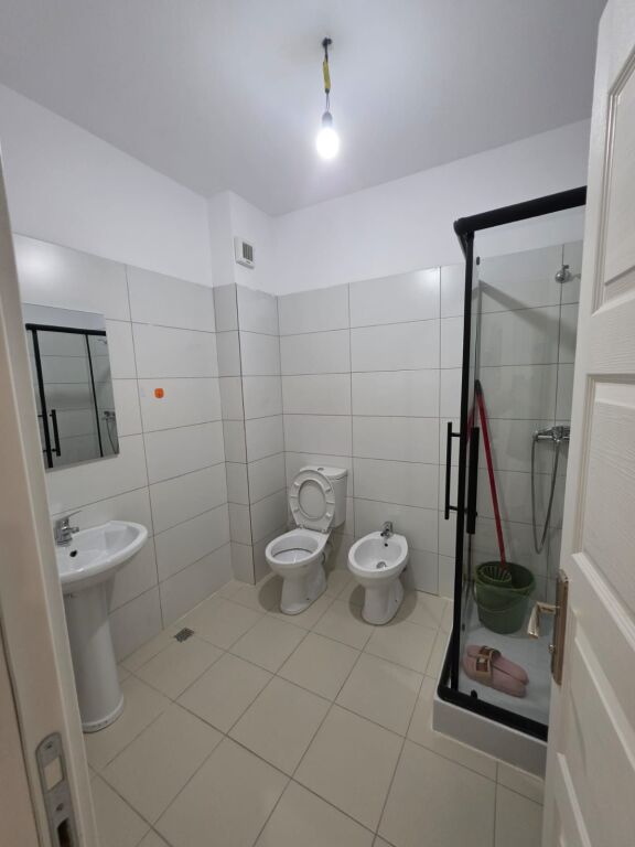 Affitto | Apartament 2 + 1 | Rruga 5 Maji | 550 €/mese