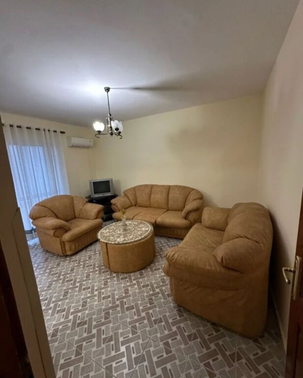 Jepet me qera apartamenti 2+1