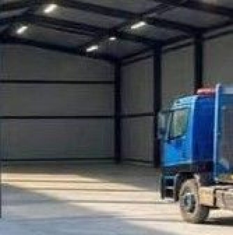 🏭 FOR RENT | WAREHOUSE 300 m² + YARD – MEZËZ