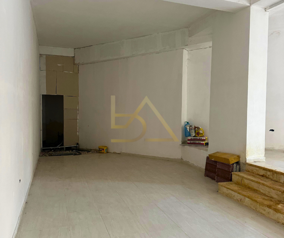 VENDITA AMBIENTE COMMERCIALE – BRRYLI, TIRANA