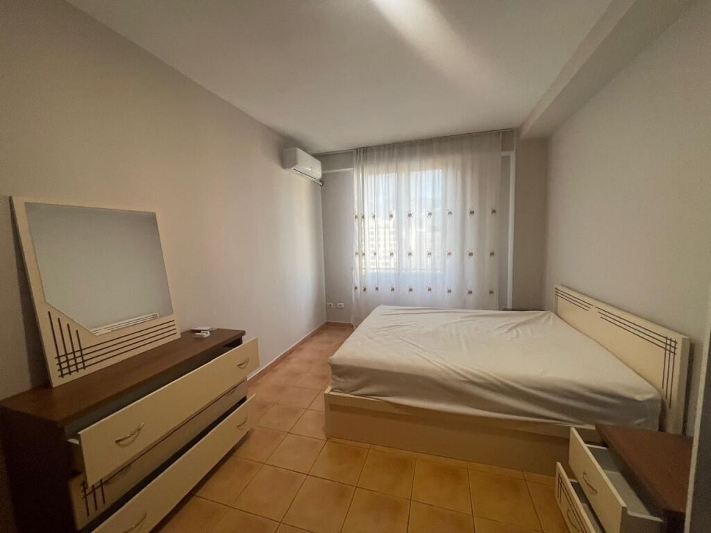 Apartament 2+1+2 me qera 21 Dhjetori