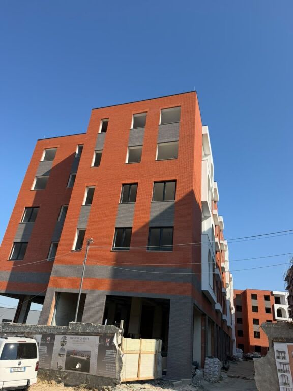 🏡 APARTAMENT 2+1 PËR SHITJE – LAKESIDE RESIDENCE 📍