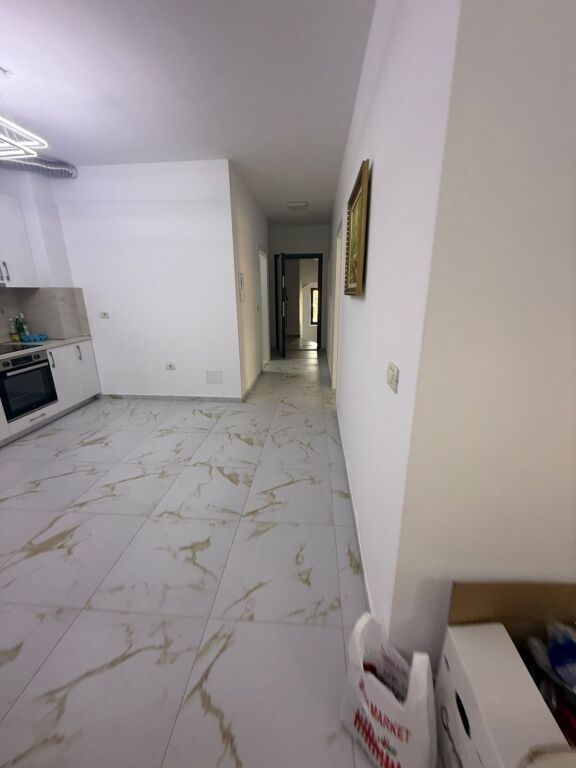 Apartament 2+1+2+🅿️arkim 📍 ish tregu elektrik