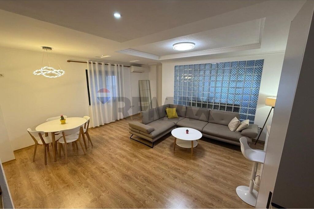 Shitet apartament 1+1 ne Fresk