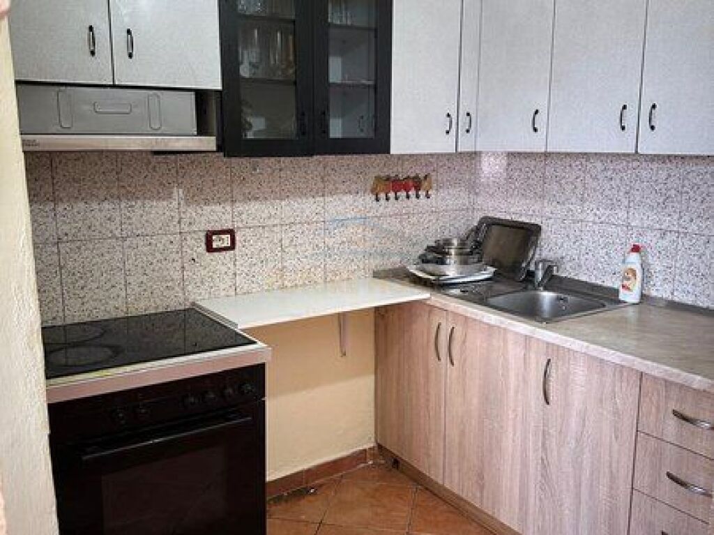 For sale, Apartment 1+1, Laprakë, Tirana.